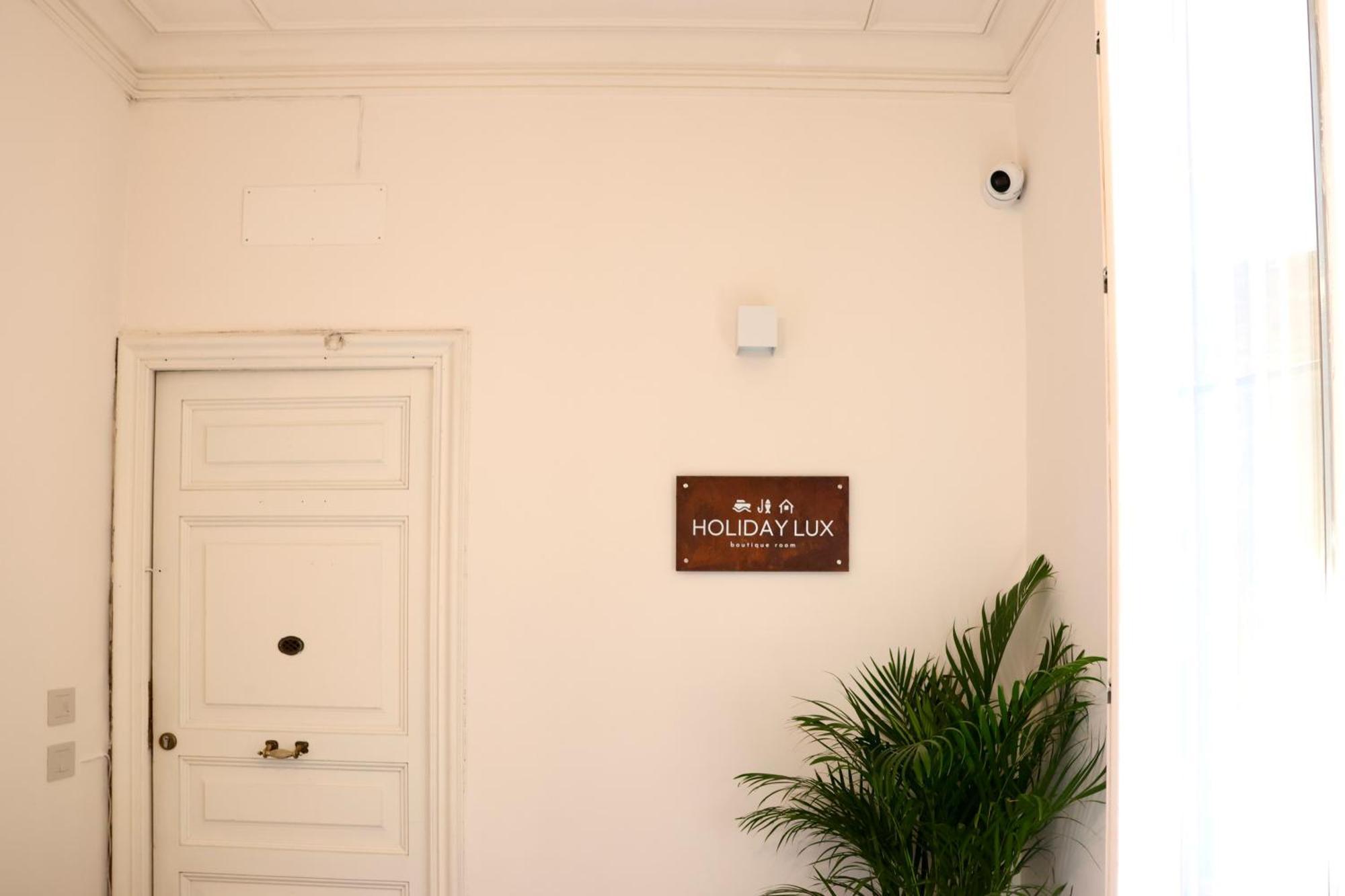 Holiday Lux Boutique Room カターニア エクステリア 写真