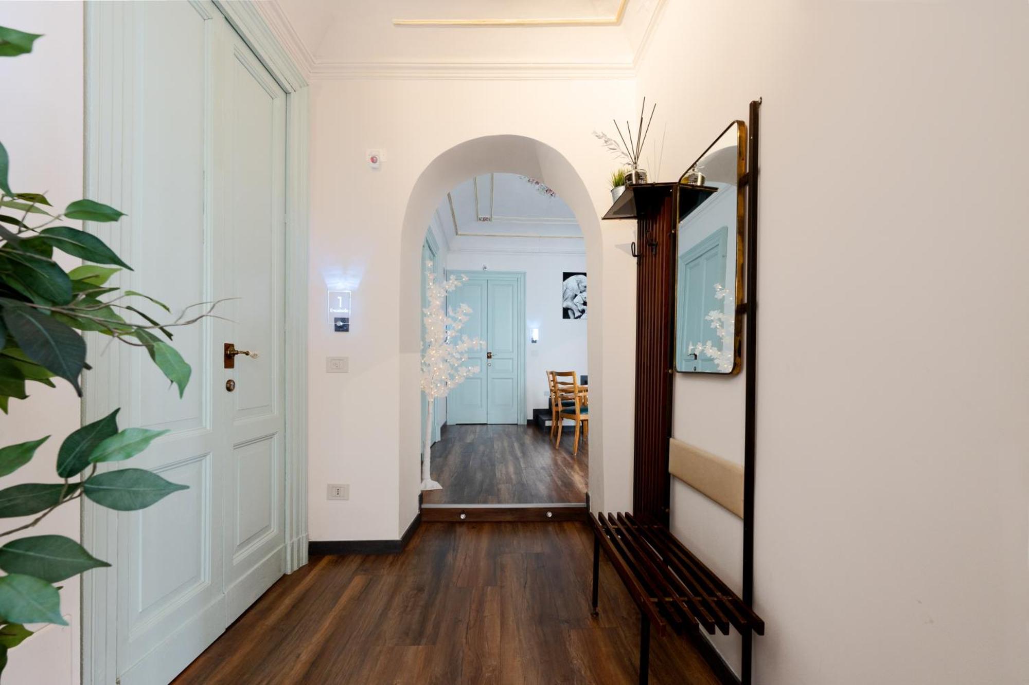 Holiday Lux Boutique Room カターニア エクステリア 写真