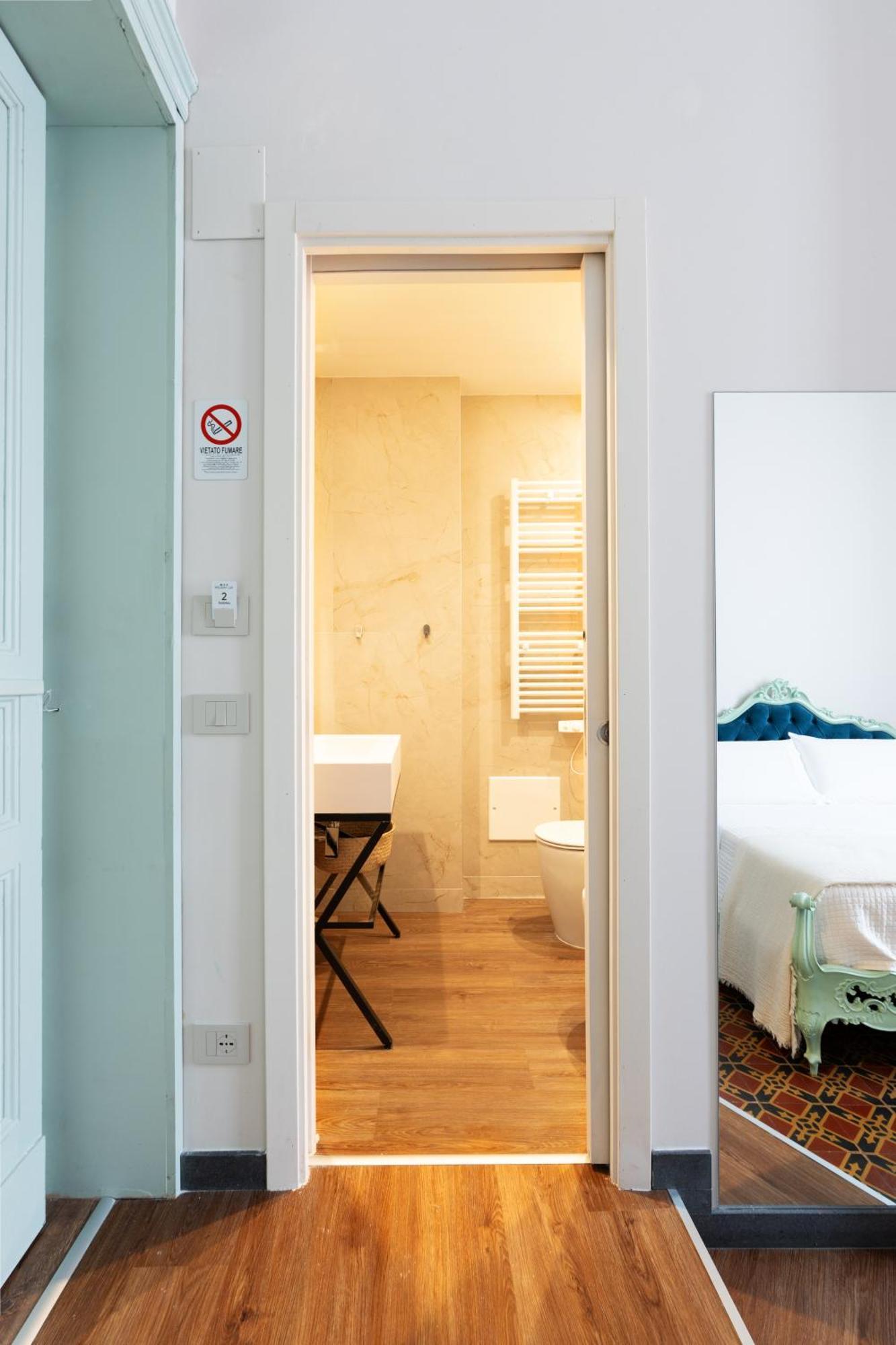 Holiday Lux Boutique Room カターニア エクステリア 写真